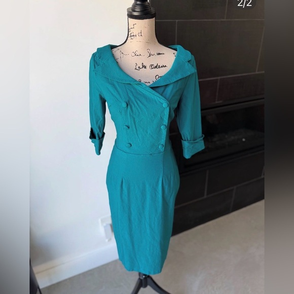 Elegant Teal Double-Breasted Dress - Picture 2 of 2